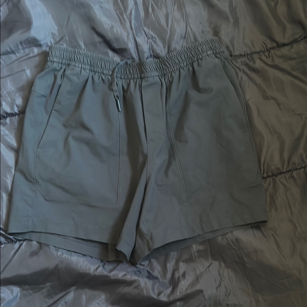 Women’s lululemon gray shorts